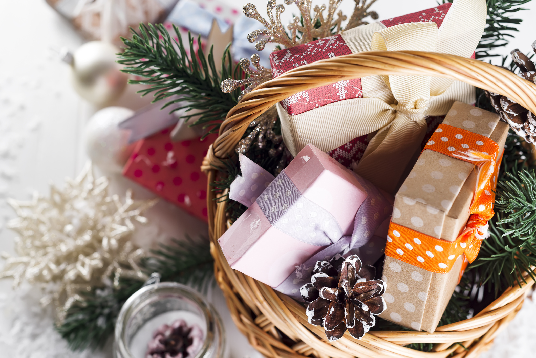 DIY Holiday Gift Baskets